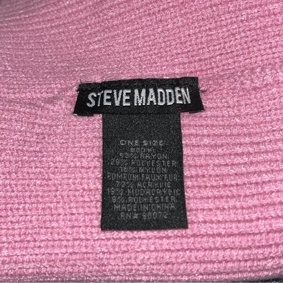 Pink Steve Madden Winter Knit Hat With Pom Pom - Picture 2 of 5